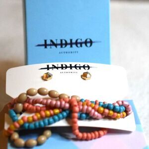 NIB Indigo Authority Monarch  Pastel Layered 7" Bracelet Gold Tone Post Earrings